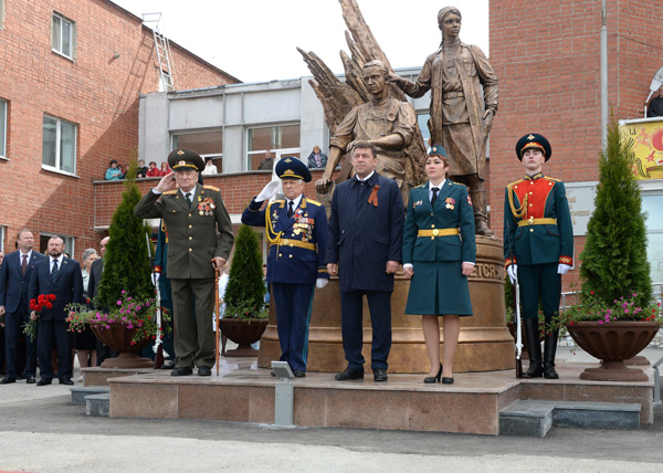 памятник военным медикам, Куйвашев|Фото: ДИП