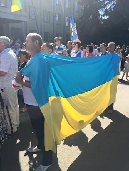 Славянск, митинг, украинский флаг|Фото: Накануне.RU