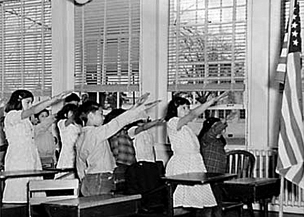 США, школа, дети, нацисткое приветствие, зиг хайль, зига|Фото: wizardvarnish.com