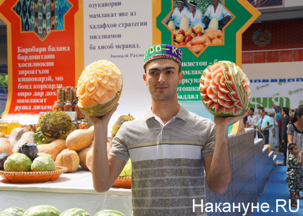выставка "Сугд-2015", Таджикистан, фрукты|Фото: Накануне.RU