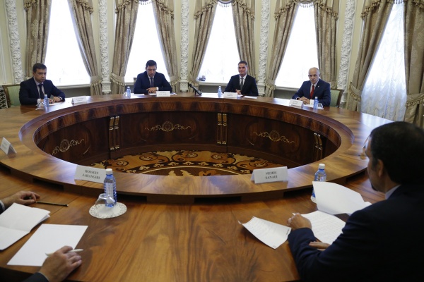 Евгений Куйвашев, встреча с послом Ирана|Фото: Департамент информационной политики губернатора