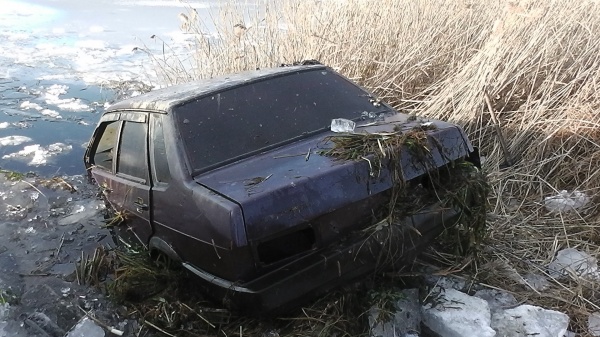 Златоуст озеро спасатели автомобиль|Фото: ПСС Челябинской области