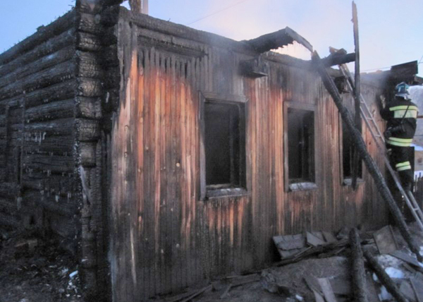 Пожар в селе Большие Акияры, Тюменский район|Фото: Пресс-служба ГУ МЧС по Тюменской области