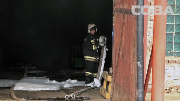 пожар на "Пневмостроймашине"|Фото: Служба спасения "Сова"