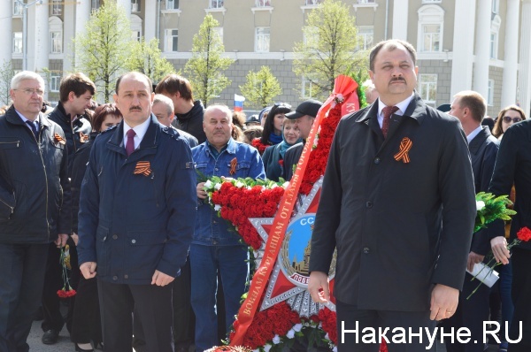Курган, 8 мая, возложение венков к мемориалу славы|Фото:Накануне.RU