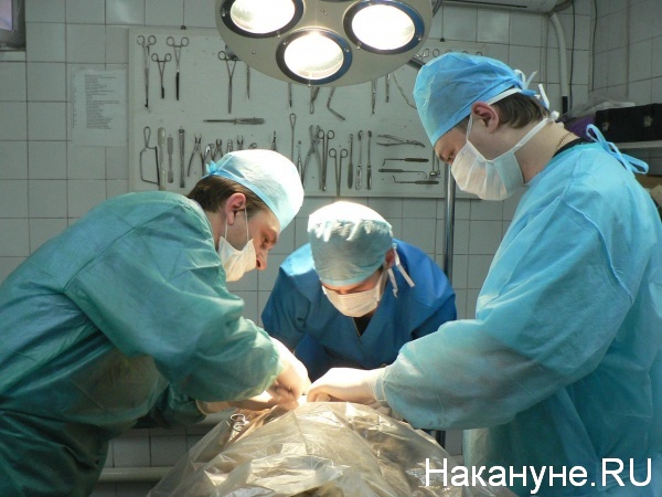 врач, хирург, операционный стол(2016)|Фото:Накануне.RU